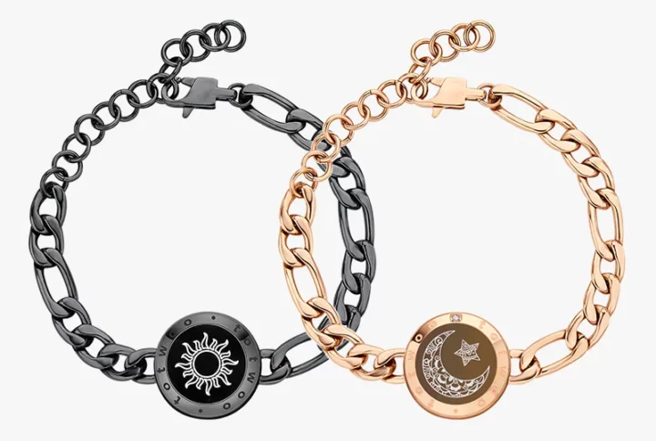 سوار المعصم عن بعد